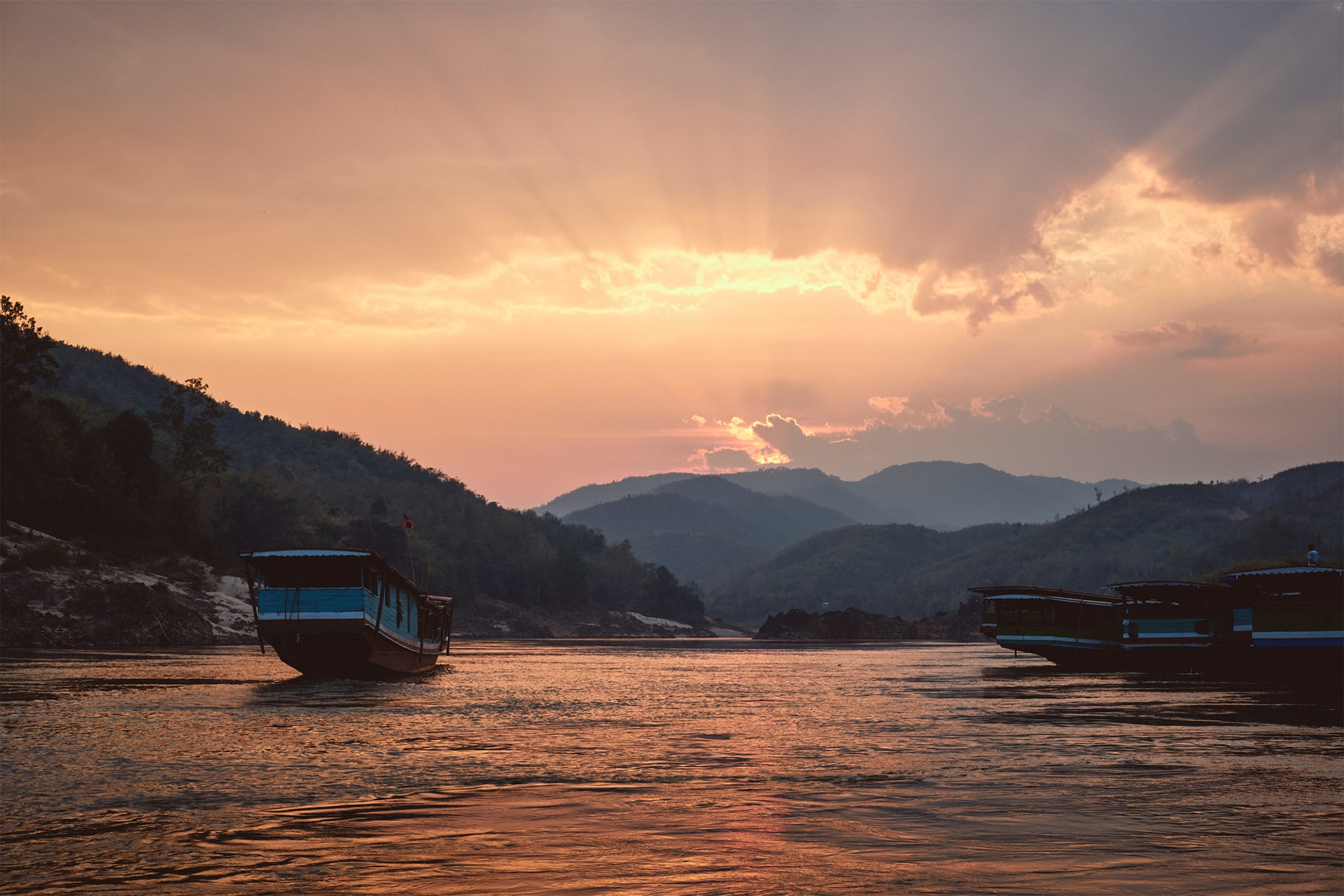 Enchanting Kashmir Expedition: Unveil the Earthly Paradise